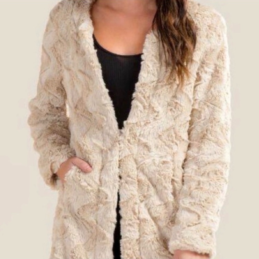 Francesca’s Miami Faux Fur Teddy Penny Lane Coat Soft Cozy Furry Fuzzy Cream M